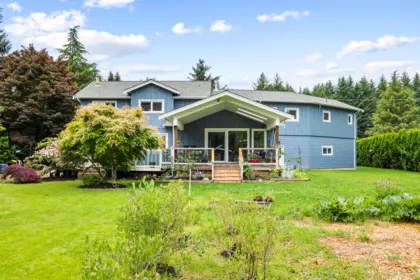 Garden / Landscaping Photo of 25088 59 Avenue, Langley, BC