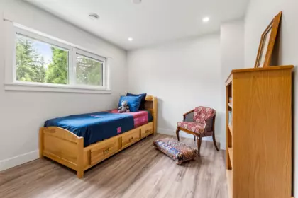 Mudroom Photo of 25088 59 Avenue, Langley, BC