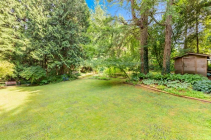 Hallway Photo of 11193 284 Street, Maple Ridge, BC