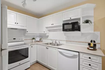 Breakfast Nook Photo of 310 12911 Railway Avenue, Richmond, BC