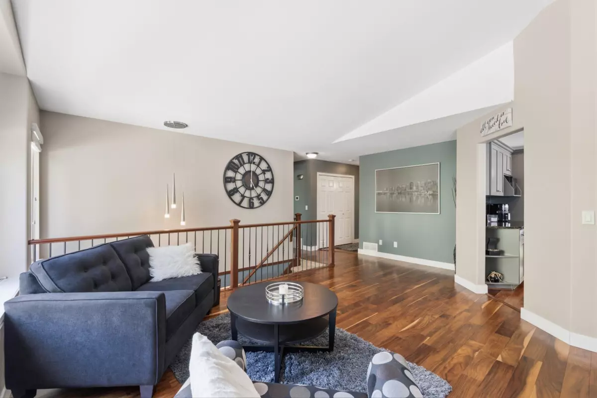 Family Room Photo of 11377 Creekside Street, Maple Ridge, BC