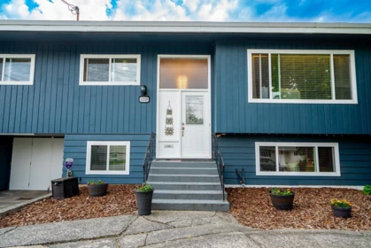 Fitness Center Photo Near 12528 Pinewood Crescent, Surrey, BC