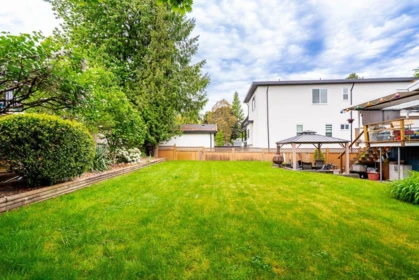 Outdoor Kitchen Photo of 12528 Pinewood Crescent, Surrey, BC