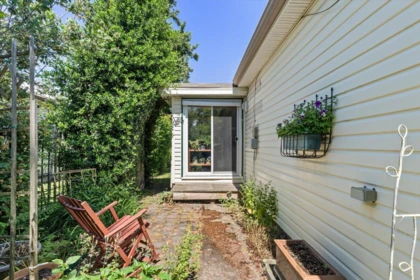 Street View Photo of 46033 Fifth Avenue, Chilliwack, BC