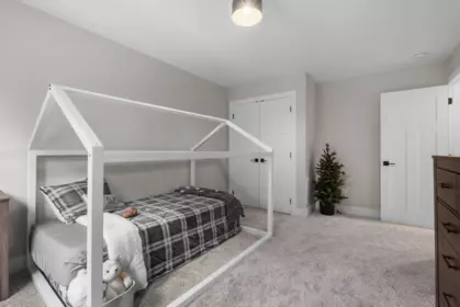 Basement Recreation Room Photo of 9 35247 Straiton Road, Abbotsford, BC