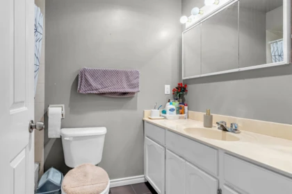 Office / Den Photo of 12905 65 Avenue, Surrey, BC