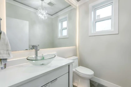 Kitchen Island Photo of 14188 68 Avenue, Surrey, BC