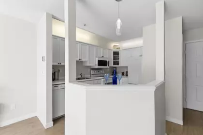 Breakfast Nook Photo of 503 60 Richmond Street, New Westminster, BC