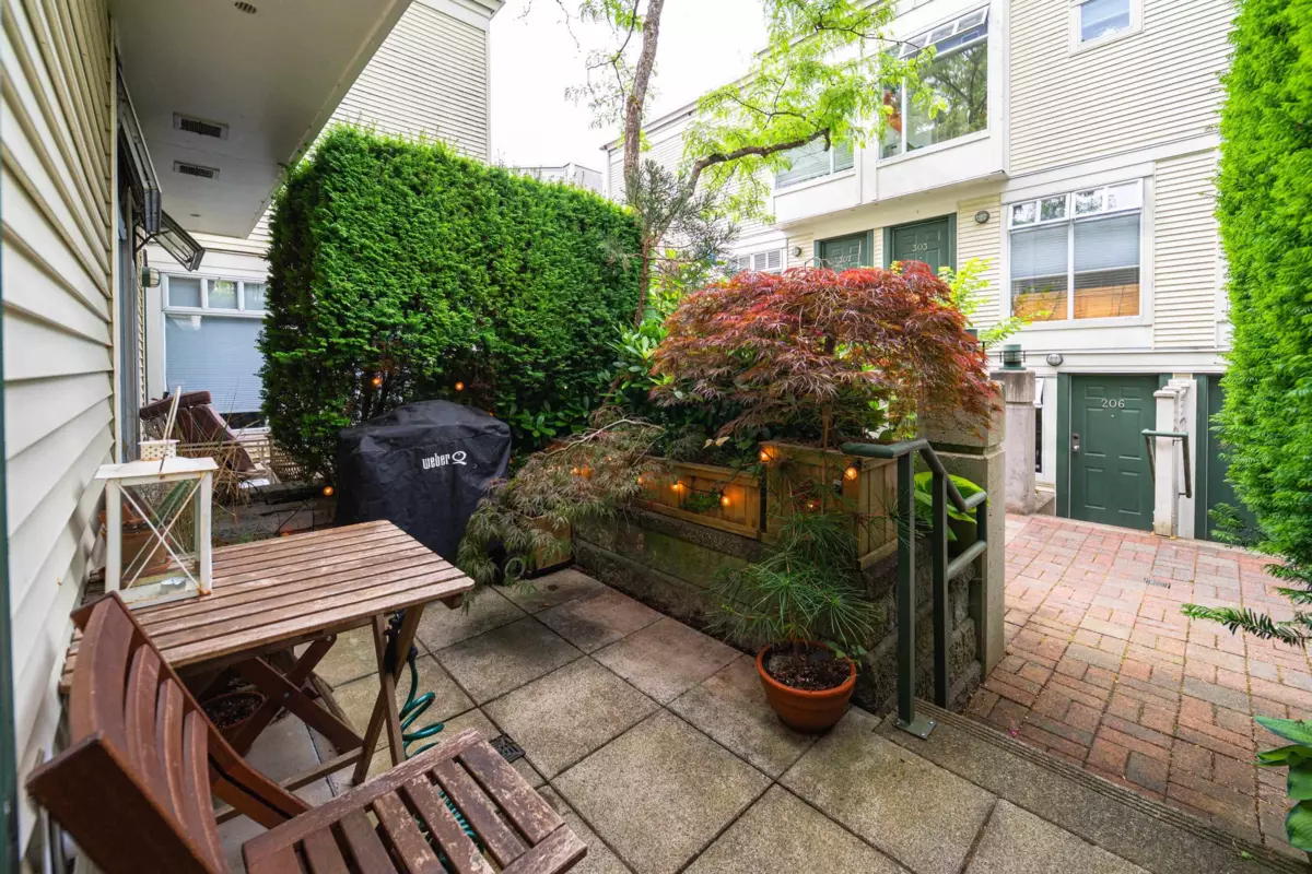 Family Room Photo of 202 3727 W 10th Avenue, Vancouver, BC