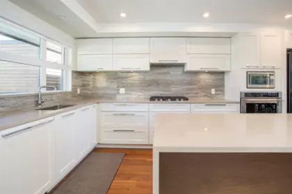 402 1160 Oxford Street, White Rock, BC, White Rock — Apartment/Condo for sale