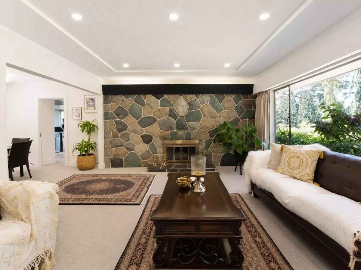 Living Room Photo of 869 Clements Avenue, North Vancouver, BC