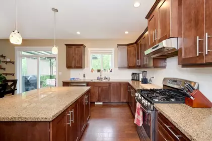 Breakfast Nook Photo of 22990 134 Loop, Maple Ridge, BC