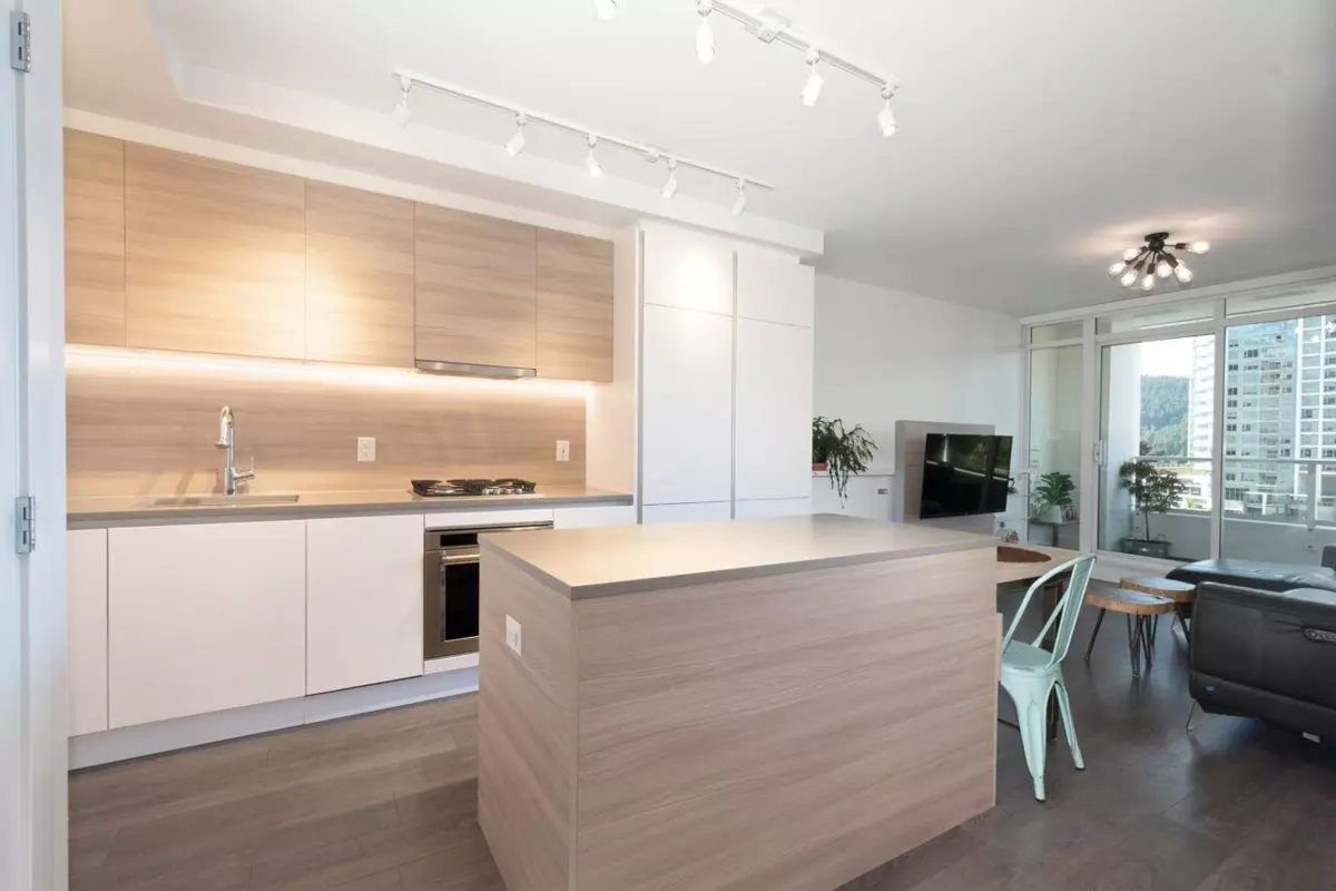 Dining Area Photo of 610 657 Whiting Way, Coquitlam, BC