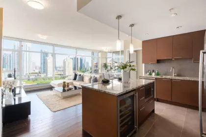 1705 6168 Wilson Avenue, Burnaby, BC, Burnaby — Apartment/Condo for sale