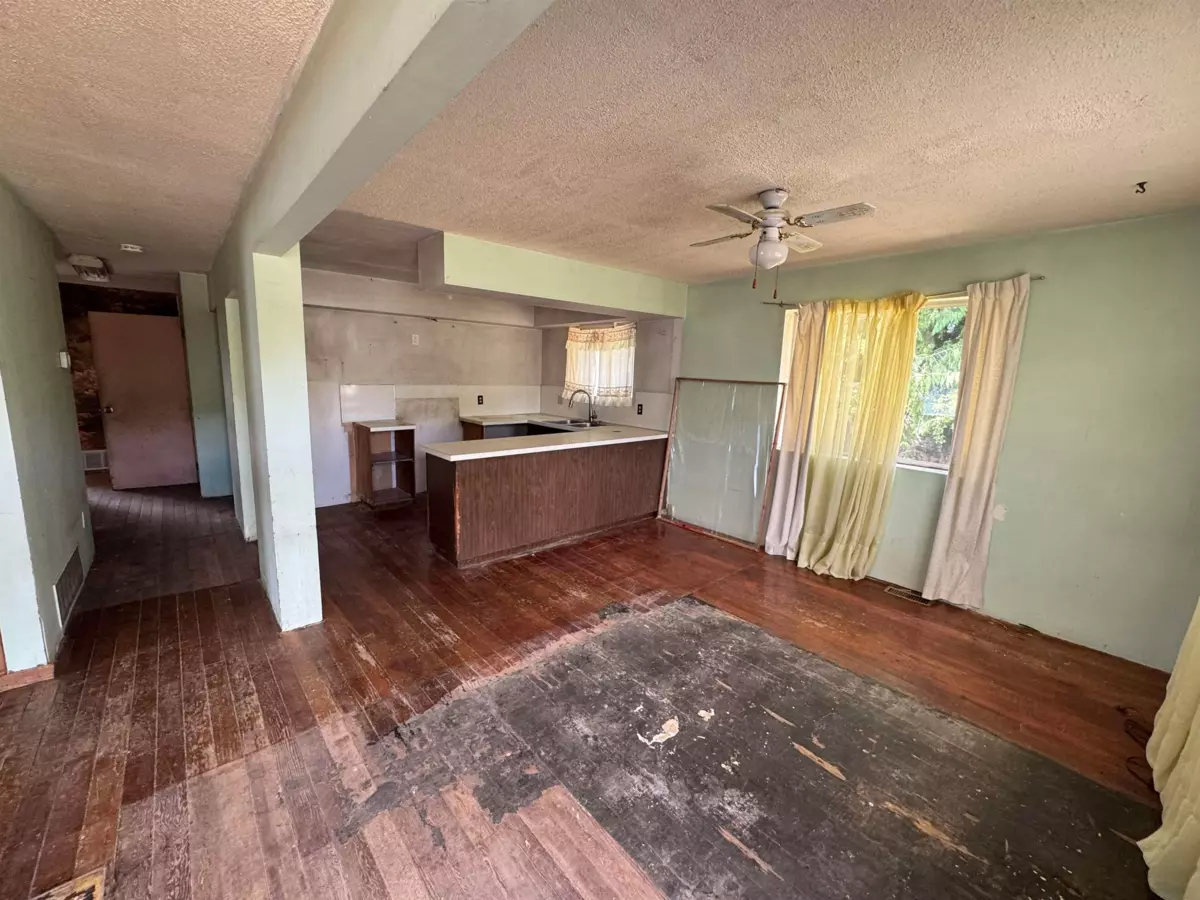 Dining Area Photo of 3177 Lefeuvre Road, Abbotsford, BC