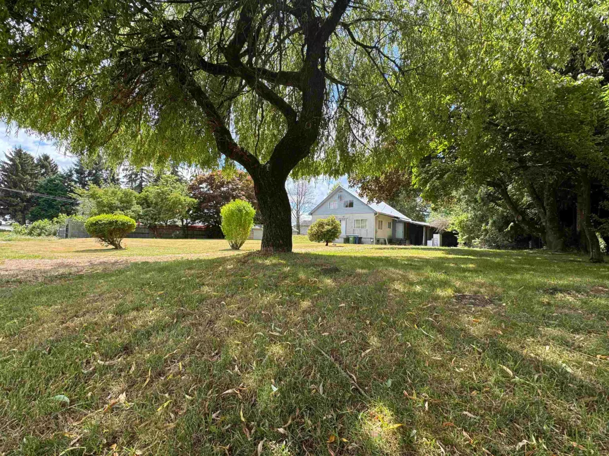 Living Room Photo of 3177 Lefeuvre Road, Abbotsford, BC