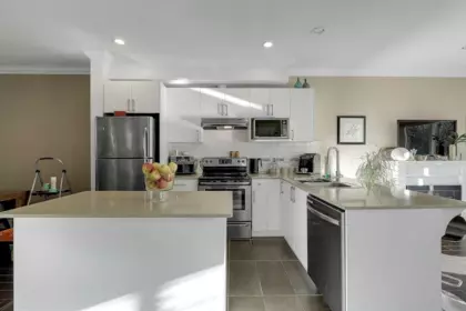 Kitchen Island Photo of 73 15399 Guildford Drive, Surrey, BC