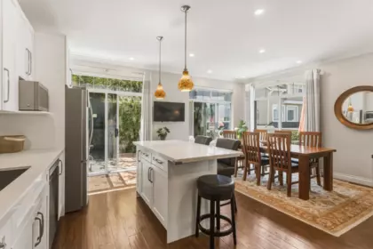 Breakfast Nook Photo of 19 5240 Oakmount Crescent, Burnaby, BC