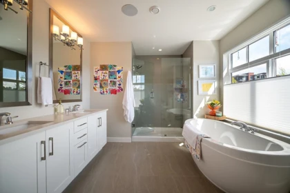 Hallway Photo of 1619 Maple Springs Lane, Delta, BC