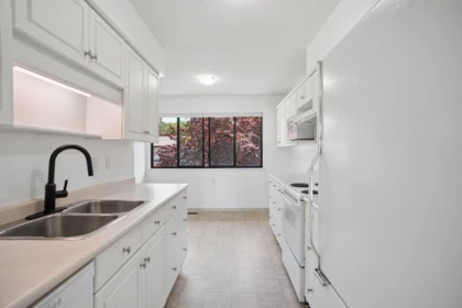 Walk-In Closet Photo of 86 11491 7th Avenue, Richmond, BC