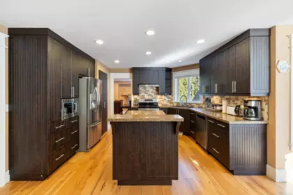 Kitchen Island Photo of 15355 80a Avenue, Surrey, BC