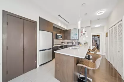 PH2 7328 Arcola Street, Burnaby, BC, Burnaby — Apartment/Condo for sale