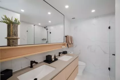 Powder Room Photo of 412 310 Salter Street, New Westminster, BC