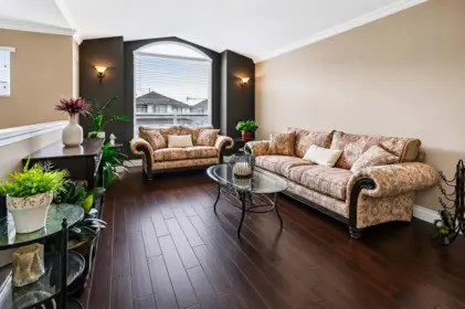20281 Kent Street, Maple Ridge, BC, Maple Ridge — Single Family Residence for sale