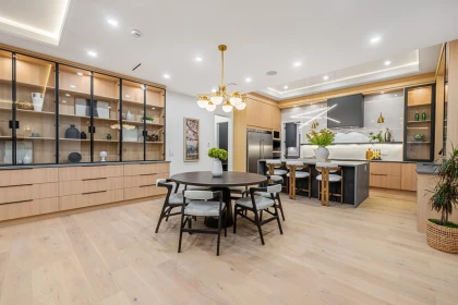 Breakfast Nook Photo of 10062 174a Street, Surrey, BC