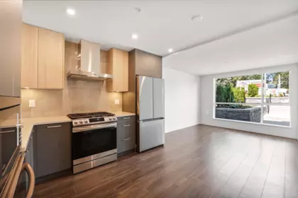 Kitchen Island Photo of 216 31900 Raven Avenue, Mission, BC