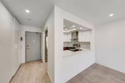 304 9635 121 Street, Surrey, BC, Surrey — Apartment/Condo for sale