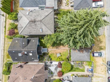 Backyard Photo of 88 W Woodstock Avenue, Vancouver, BC