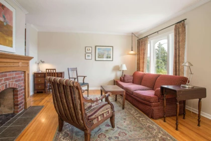 Kitchen Photo of 88 W Woodstock Avenue, Vancouver, BC