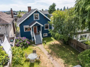 Outdoor Kitchen Photo of 88 W Woodstock Avenue, Vancouver, BC