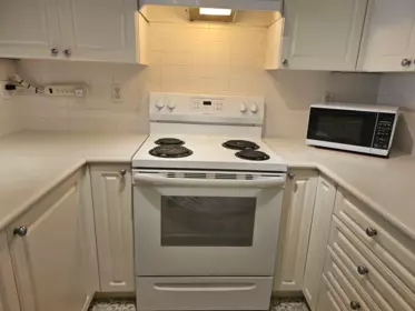 Kitchen Island Photo of 218 1363 56 Street, Delta, BC