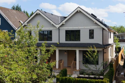 2 242 E 20th Avenue, Vancouver, BC, Vancouver — Half Duplex for sale