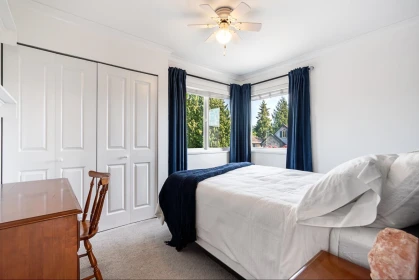 Bedroom 4 Photo of 1429 133a Street, Surrey, BC