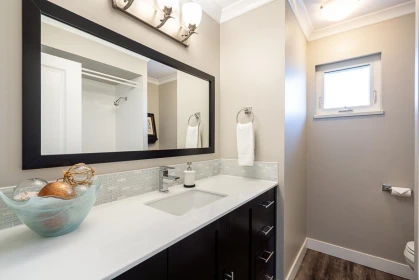 Guest Bathroom Photo of 1429 133a Street, Surrey, BC