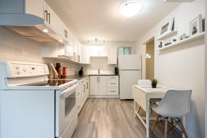 Laundry Room Photo of 1429 133a Street, Surrey, BC
