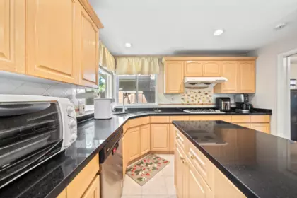 Breakfast Nook Photo of 3628 Mckay Drive, Richmond, BC