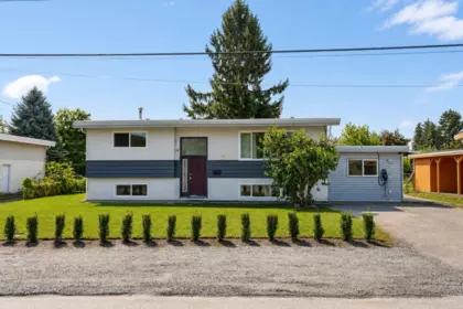 46396 Strathcona Road, Chilliwack, BC, Chilliwack — Single Family Residence for sale