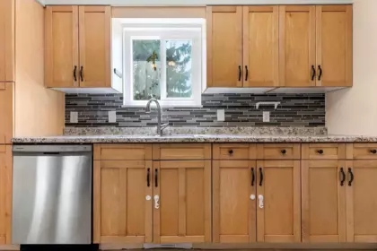 Kitchen Photo of 46396 Strathcona Road, Chilliwack, BC