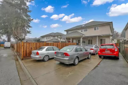 Community Amenities Photo (Clubhouse) of 6125 132a Street, Surrey, BC