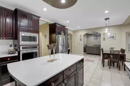 Powder Room Photo of 6125 132a Street, Surrey, BC