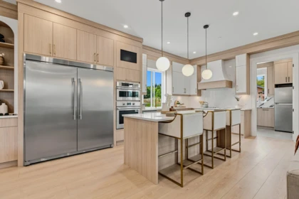 Breakfast Nook Photo of 13614 230a Street, Maple Ridge, BC