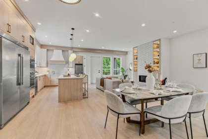 Kitchen Island Photo of 13614 230a Street, Maple Ridge, BC