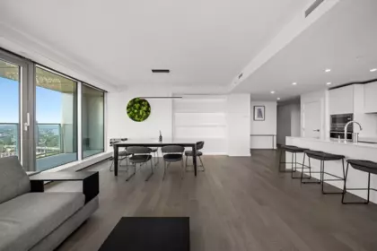 3801 1480 Howe Street, Vancouver, BC, Vancouver — Apartment/Condo for sale