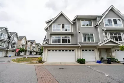 62 6450 199 Street, Langley, BC, Langley — Townhouse for sale