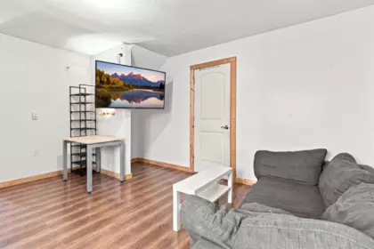 Basement Recreation Room Photo of 1771 Harris Road, Squamish, BC