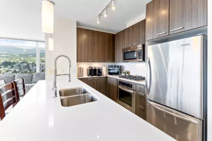 Kitchen Island Photo of 2709 2955 Atlantic Avenue, Coquitlam, BC